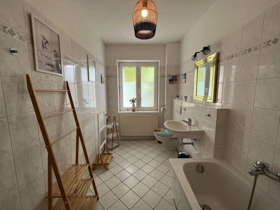 Blue Chili 22 - 2-Raum-Wohnung Im Stadtfeld Ost Magdeburgo Esterno foto